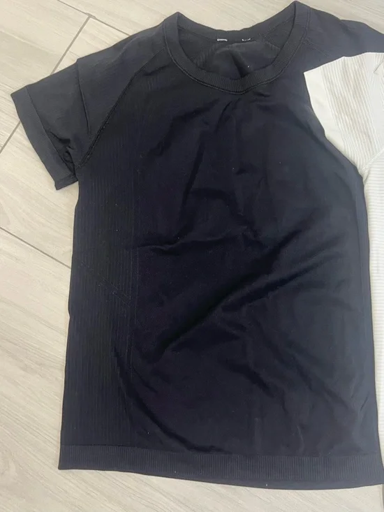 Lululemon + Basic Athletic 3 Pack BUNDLE Short Sleeve Running Shirts Sz M/L - Picture 3 of 10